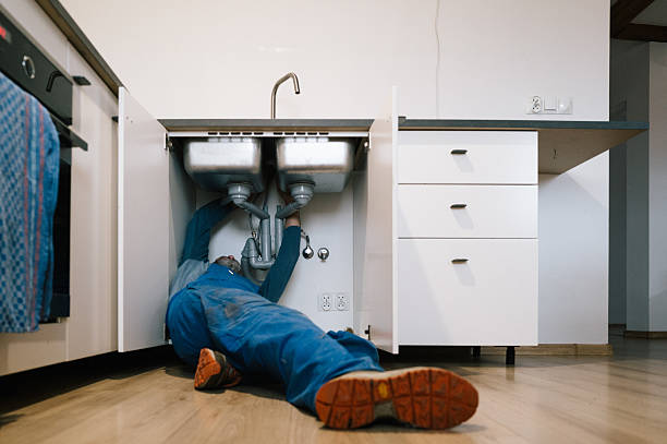 Professional Leak Detection technician working in Culver, OR